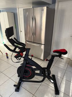 ‏  Bowflex C7  indoor cycling bike
