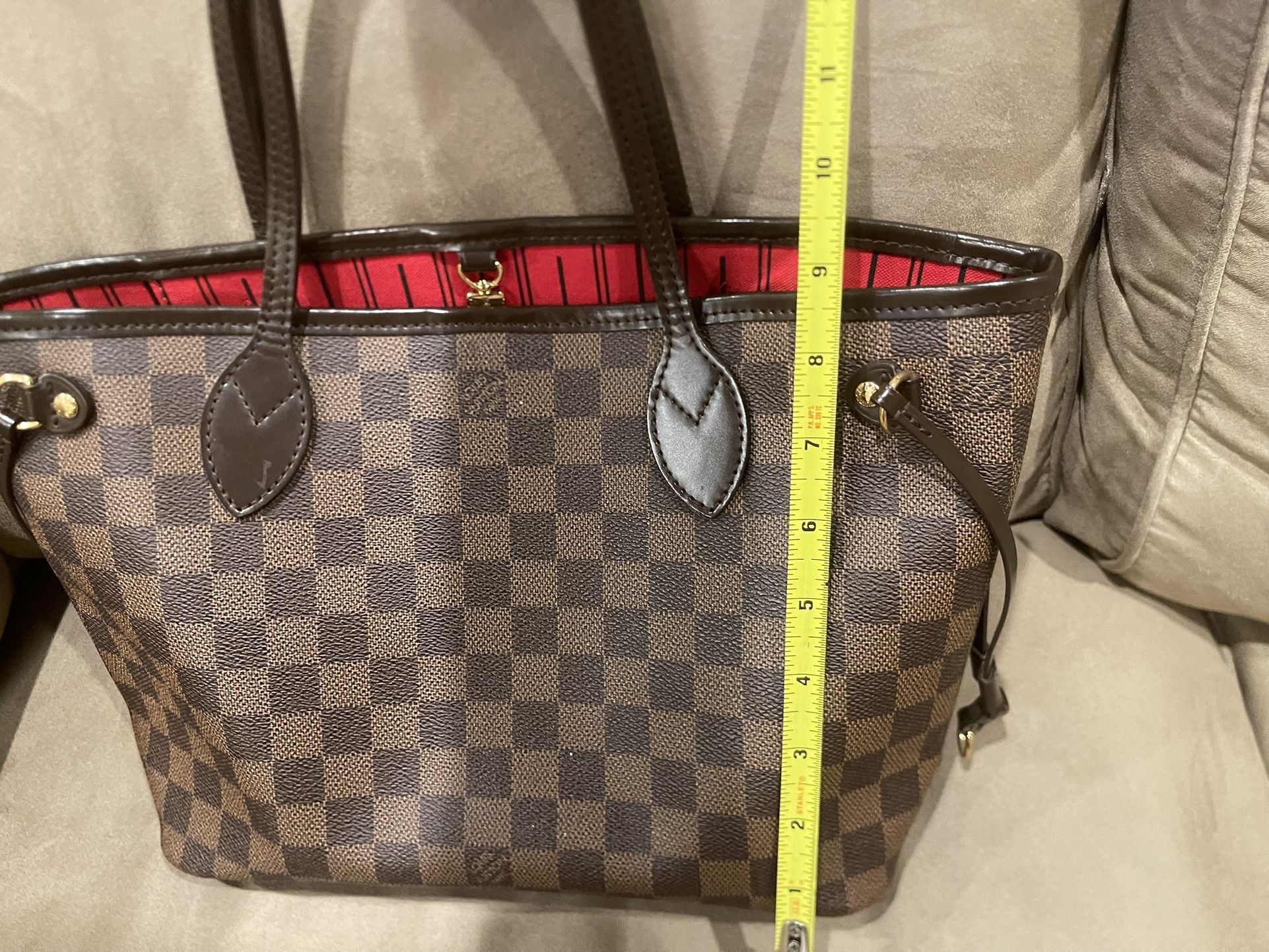 Louis Vuitton Articles De Voyage 101 Champs Elysees Paris Tote Handbag  $1600 Dollars OFF MSRP $2880 for Sale in New York, NY - OfferUp