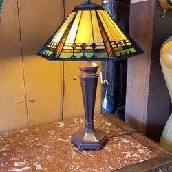 Stained Glass Lamp With Bulbs