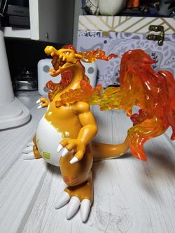 Charizard  TOMY