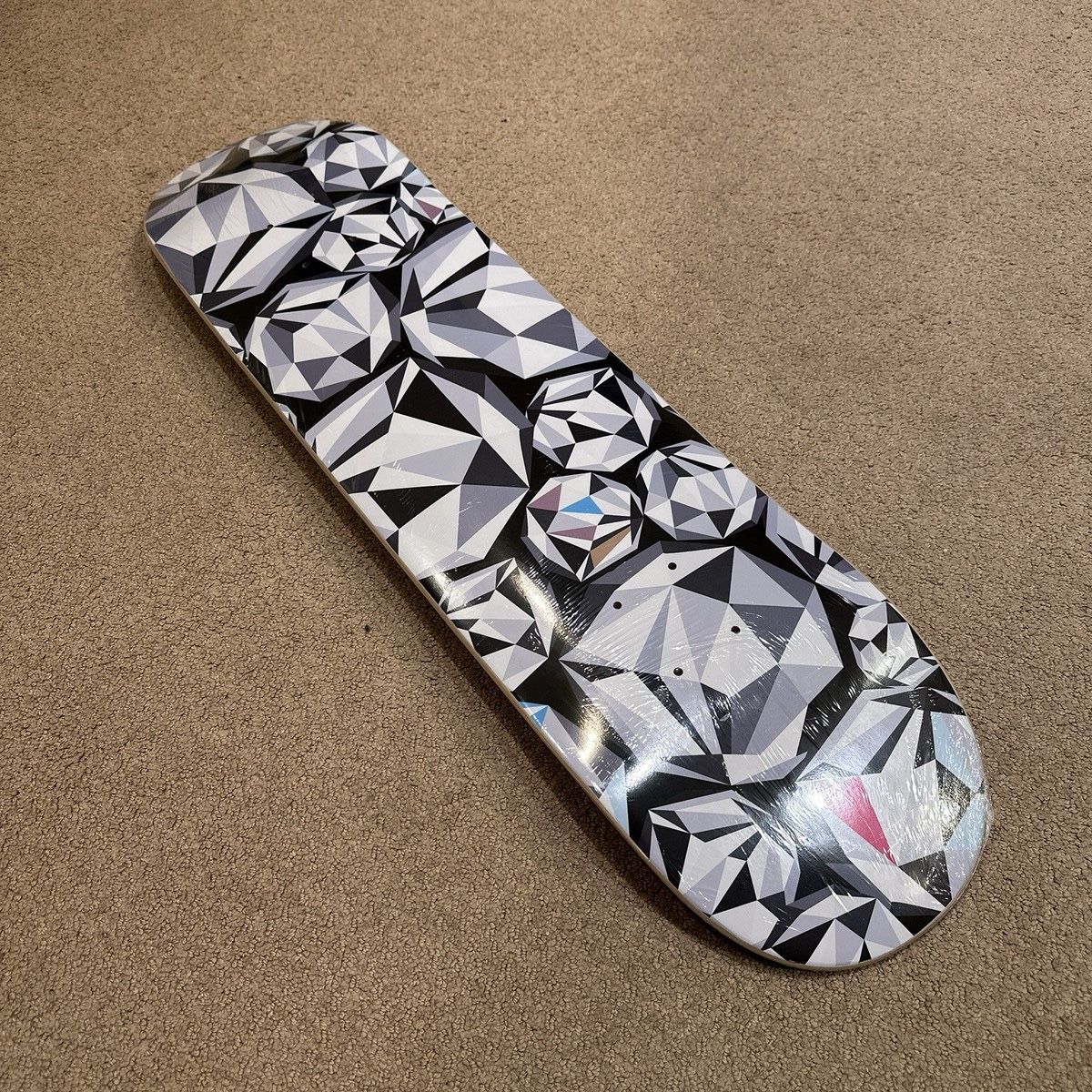 Naturel Enhanced Diamond Cluster Variant Skateboard Skate Deck Fine Artist GP