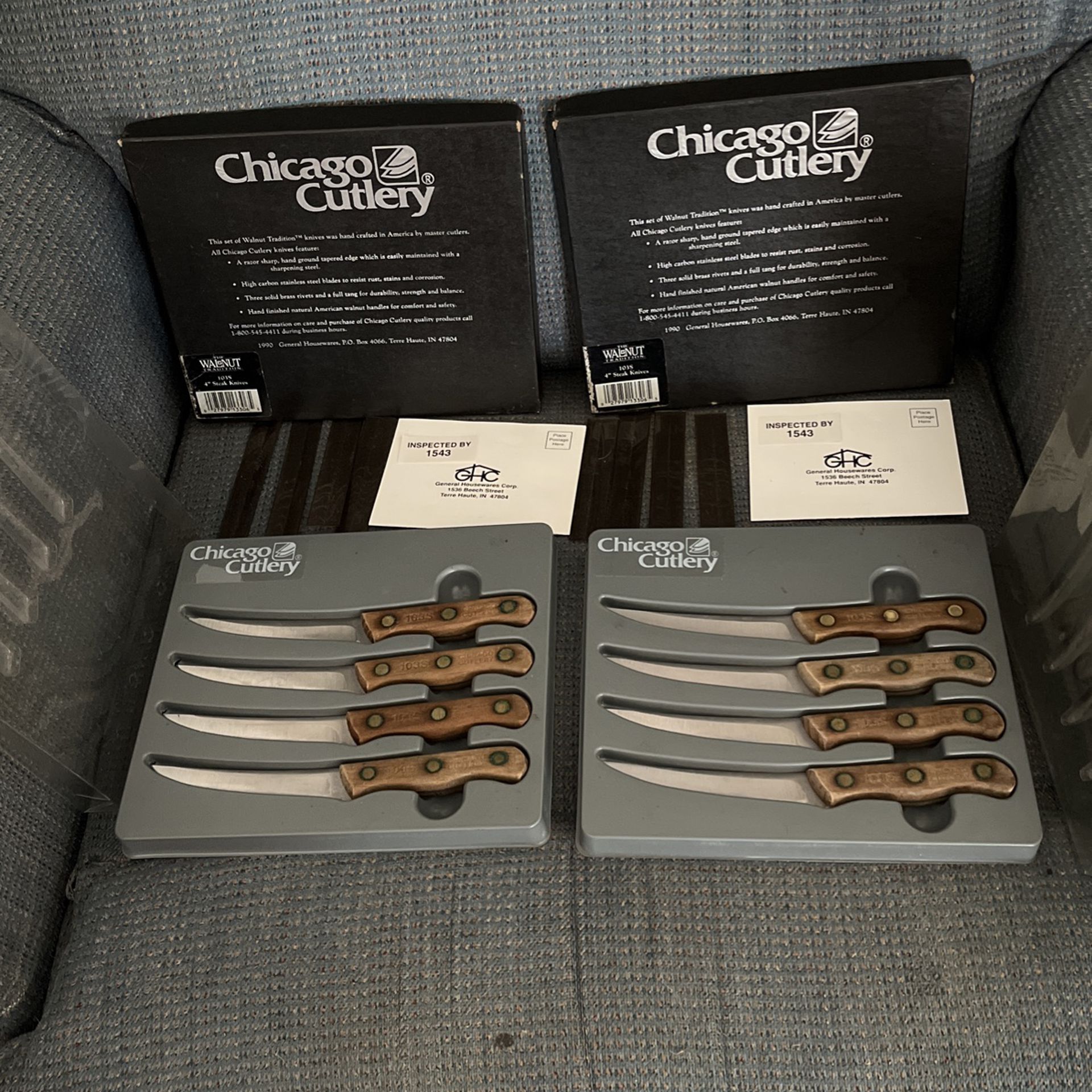 Four Vintage Chicago Cutlery Steak Knives 103S With Carbon Stainless Steel  Blades and Walnut Handles 