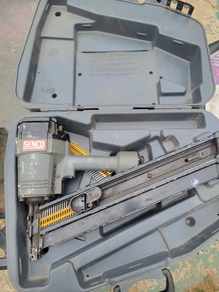 Senco SN60 Framing Nailer Nail Gun w Original Case