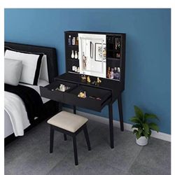 Vanity table Set W/  LED  Mirror And Makeup Organizer