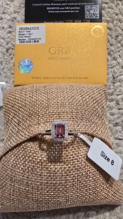 925 SS Moissanite 1.16ct Garnet VVS Garnet Emarald cut Ring size 8
