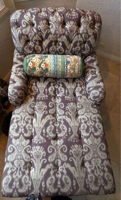 Boutique Chaise Lounge