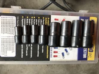 Tab socket set