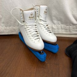 Mystique Ice Skating Shoes 