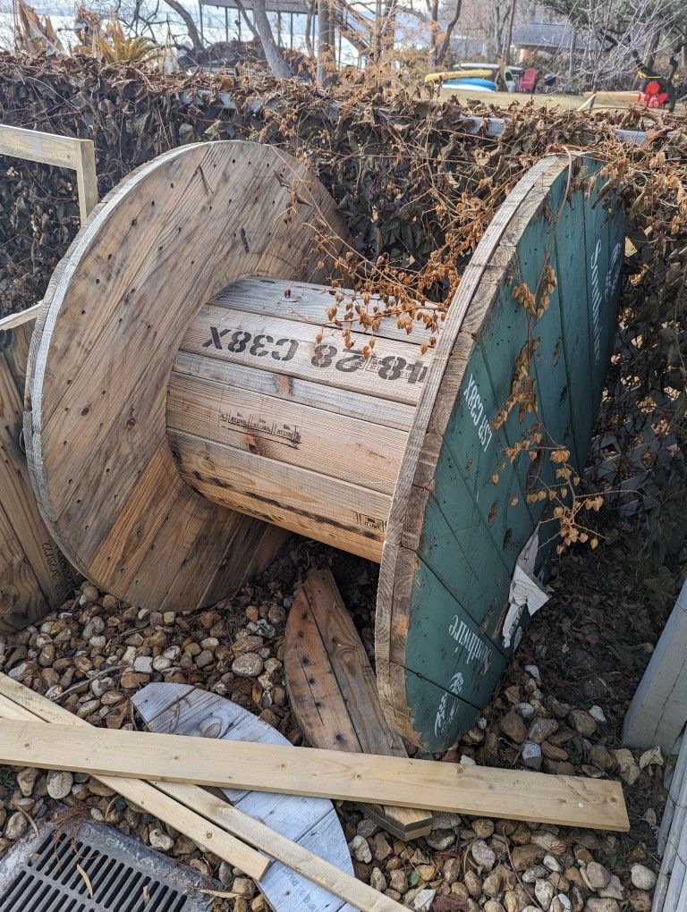 Free: Wooden Cable Spools