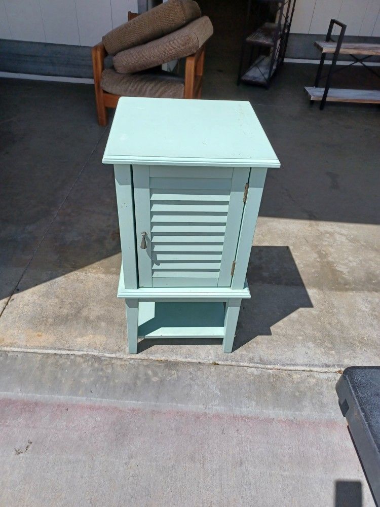 Wood Mintgreen Side  Table