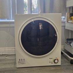 Panda 1.50 cu. ft. mini Compact Laundry Dryer