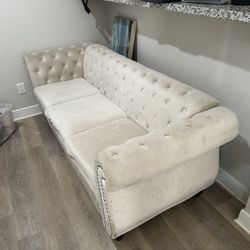 Fancy Couch. Barely used was $800.