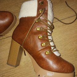 Forever BOOTS SIZE 8