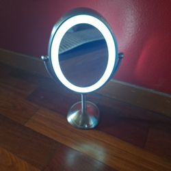 Conair Lighted Magnification Mirror