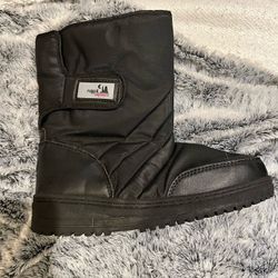 Kids Youth Size 5y Snow Boots 