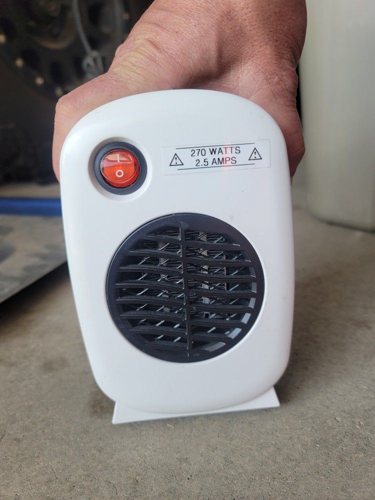 250 watt mini electric heater