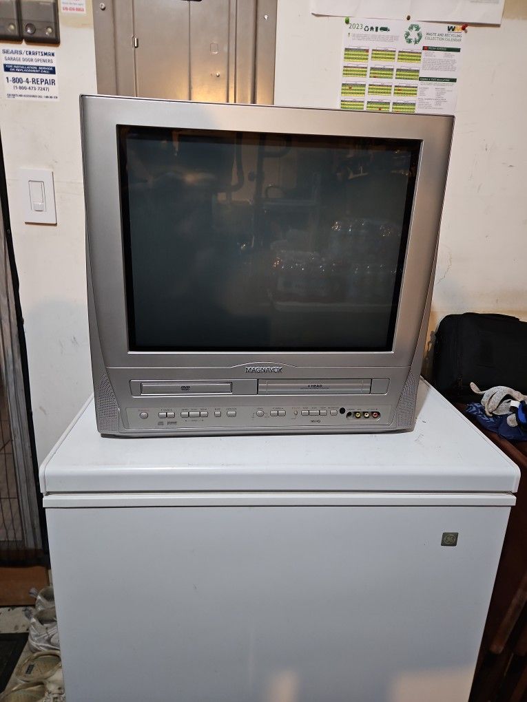 Magnavox 19inch Color TV
