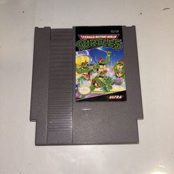 Teenage Mutant Ninja Turtles NES Game Cartridge