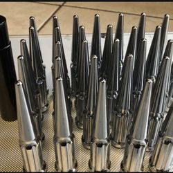 32PC GMC 4.5'' TALL CHROME 14X1.5 WHEEL SPIKE LUG NUTS +KEY FOR GMC MODELS