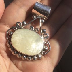 Mother Of Pearl 925 Sterling Silver 