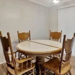 Dining  table 6  Chairs