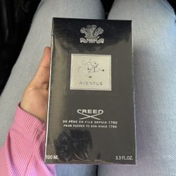 aventus creed cologne 