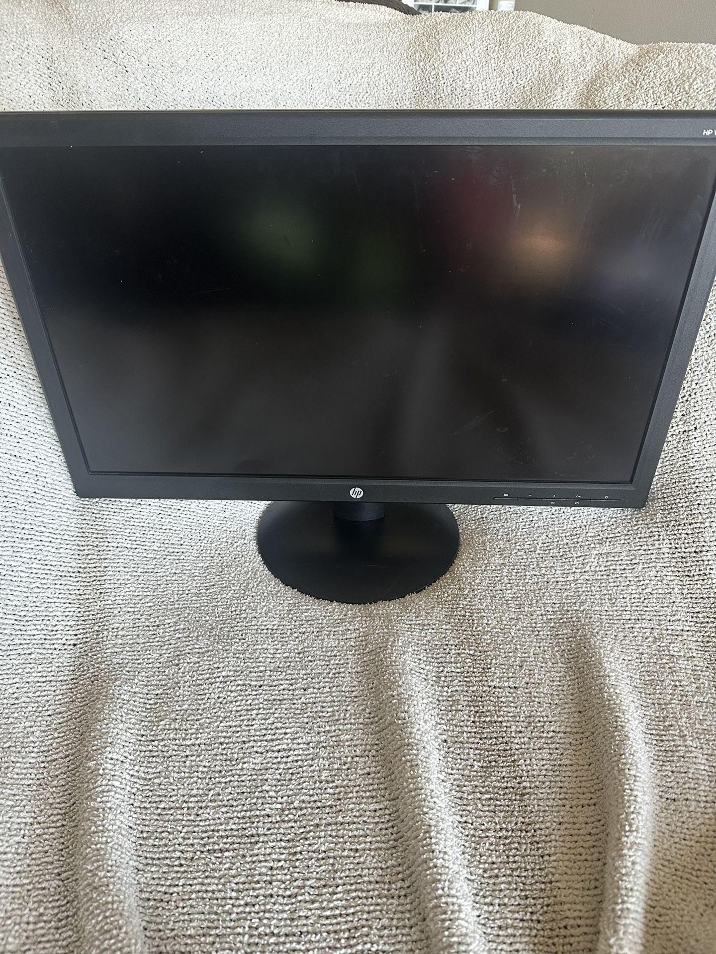 HP V241p 24” Monitor