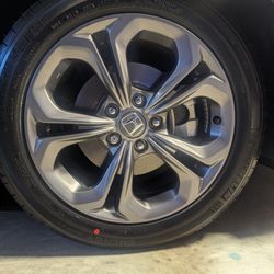 17"  Wheels &Tires / 2024 Honda Accord EX 