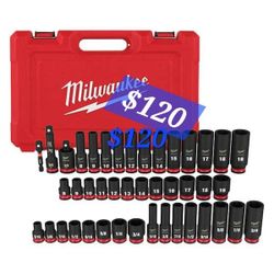 Milwaukee 3/8in Drive SAE & Metric Impact Socket Set New