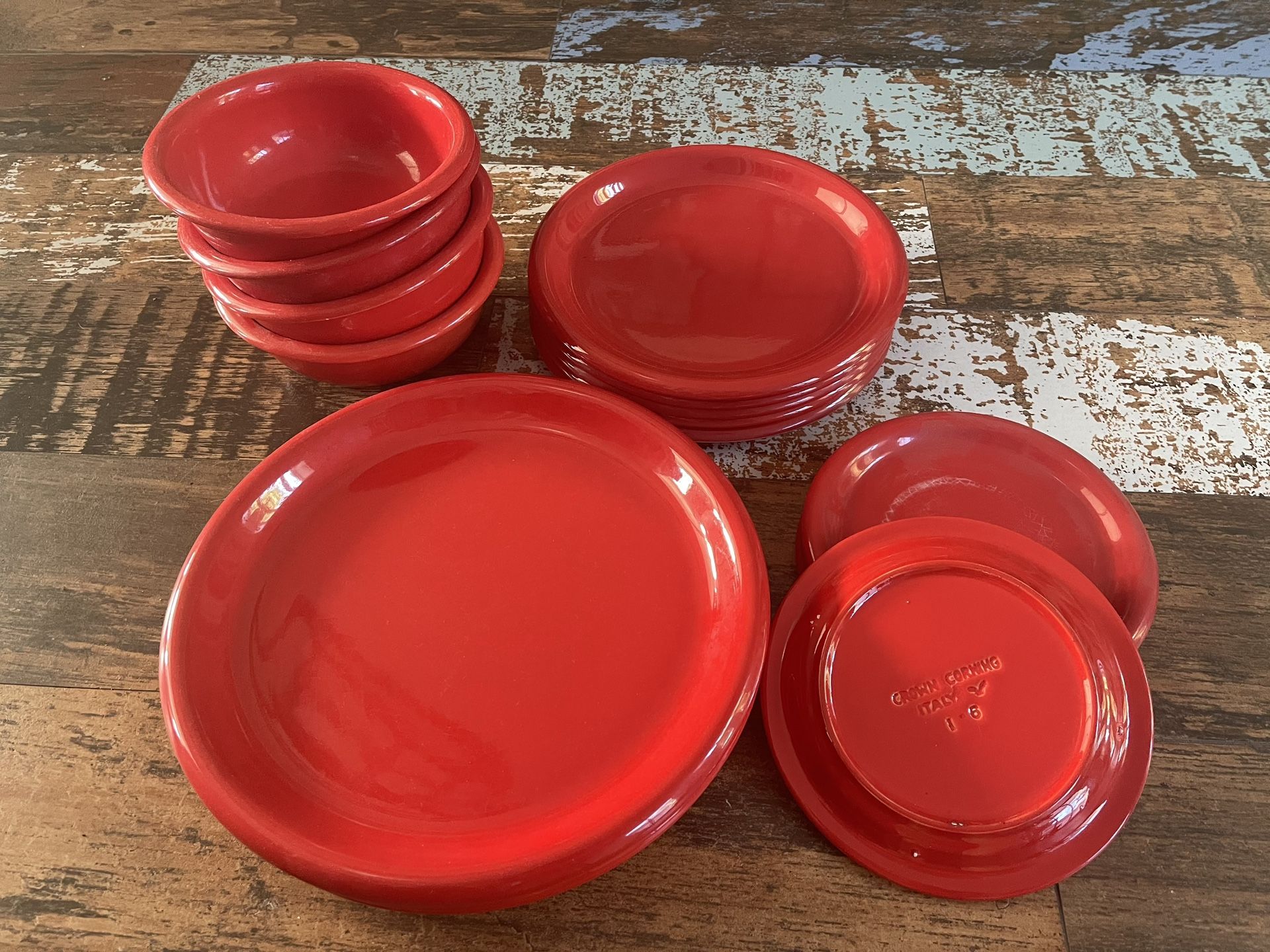 Vintage Italian Red Dinner Set For 4 Crown Corning