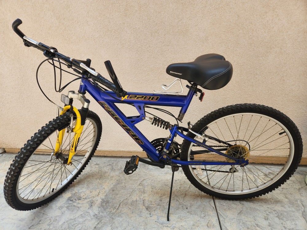 Pacific Yx2200 Mountain Bike