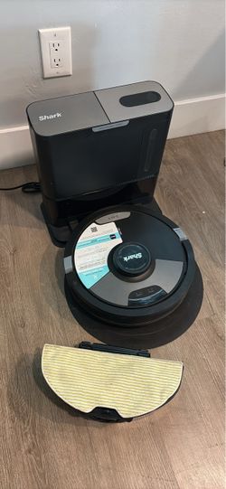 Shark 2-in-1 Robot Vacuum and Mop with Auto-Empty Base