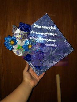 Graduation Cap Toppers and Leis
