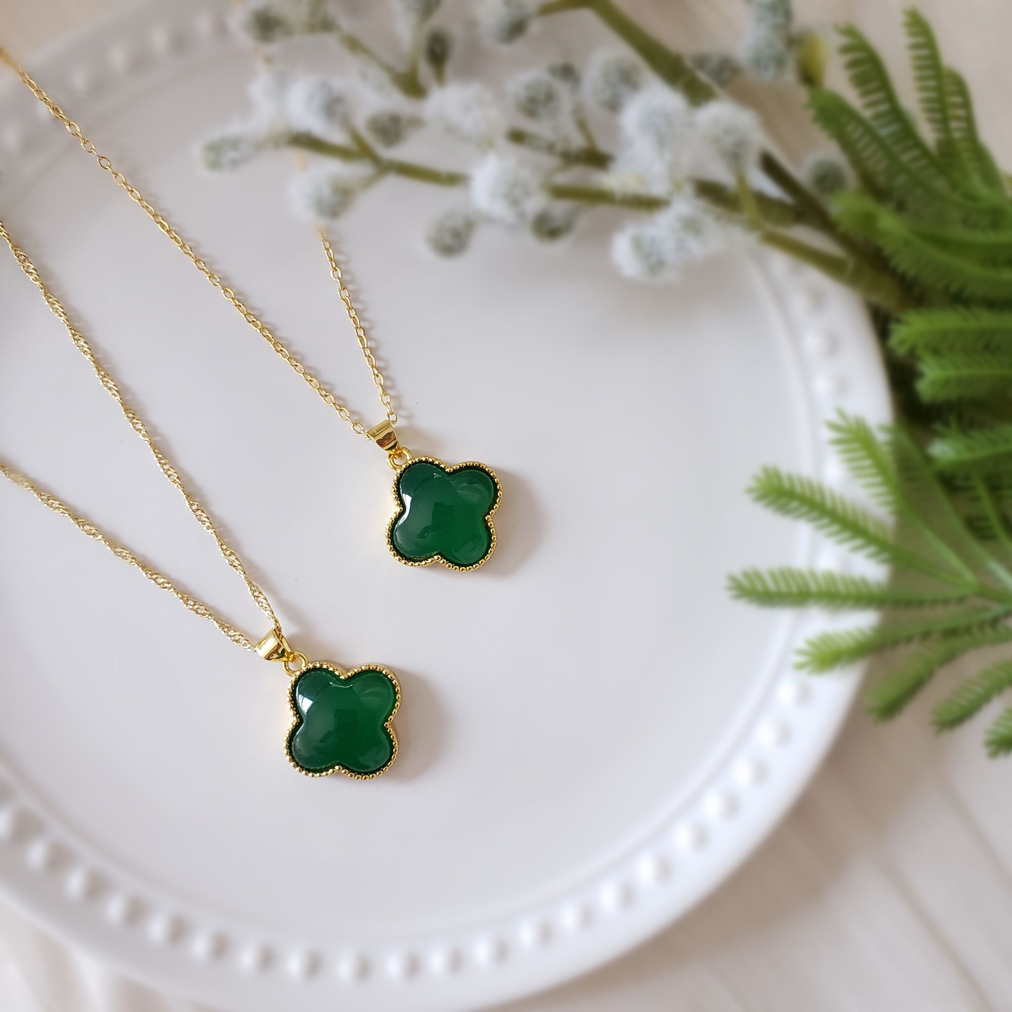 Green Clover pendant Genuine Jade Necklaces 18K Gold plated New