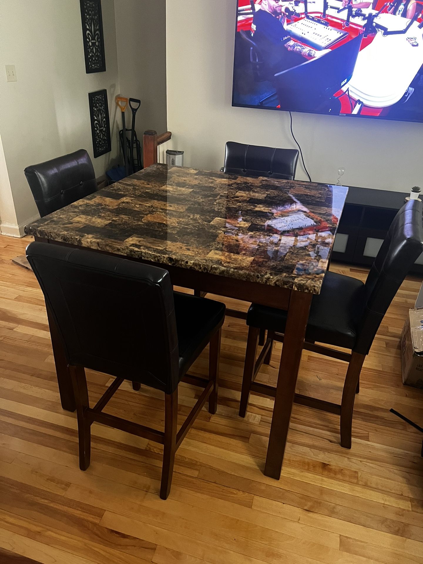 signature-design-by-ashley-maysville-d154-223-square-counter-table-set