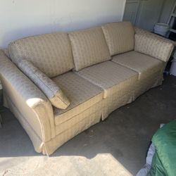 Lazy boy Pull Out Couch - Great