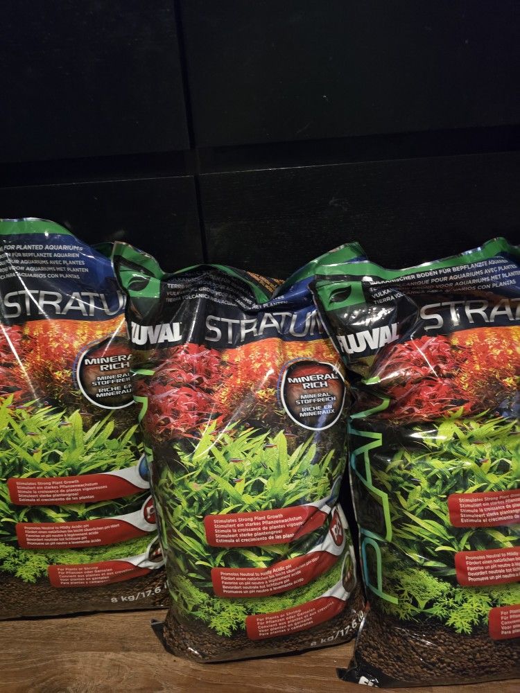 Fluval Stratum 17.6LB