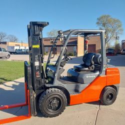 2018 6K LB Capacity Pneumatic Toyota Forklift 