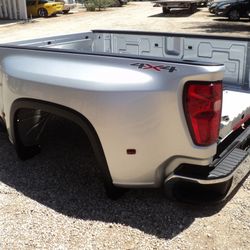 NOW 2 >2020-2024 Chevy 3500 LT Dually Beds<1 NEW -SILVER, 1-BLACK auto parts accessories