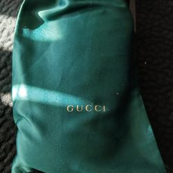 Authentic Gucci  Glasses – Gold Frames w/ Case ✨
