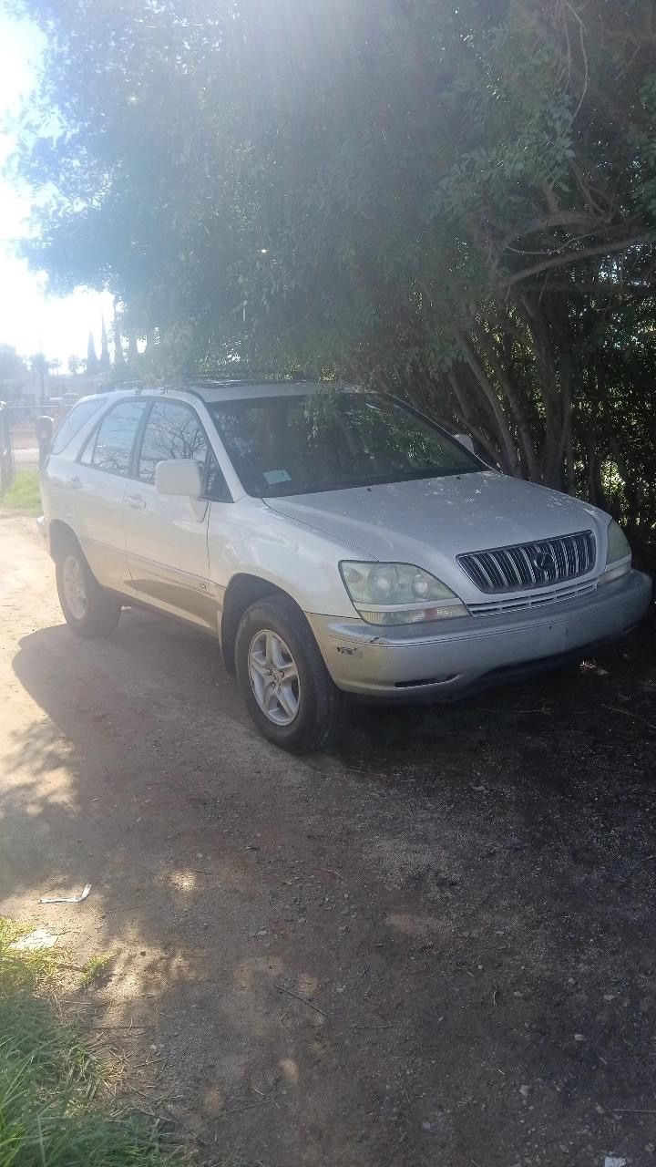 2002 Lexus Rx 300 for Sale in Riverside, CA - OfferUp