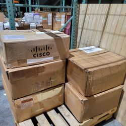 Cisco 3900 Routers Like New 5 Units 