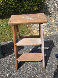 Step ladder