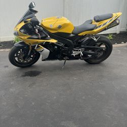 2006 Yamaha R1