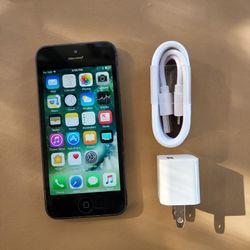 iPhone 5 - GSM UNLOCKED - Like New