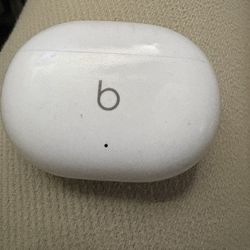 Beats Studio Buds