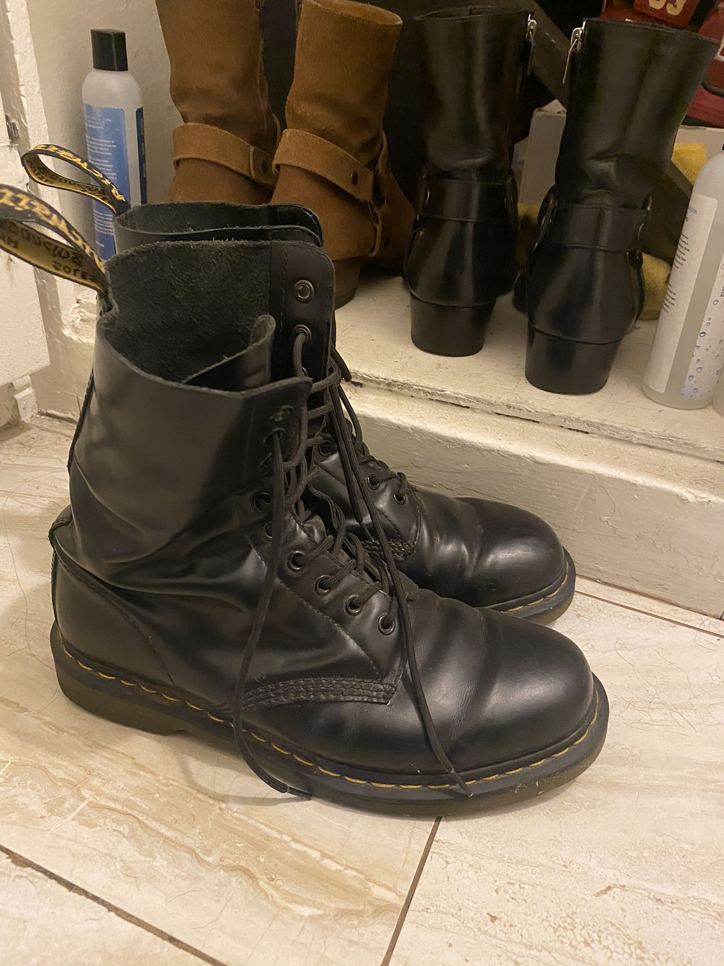 Dr Marten Boots Winter Boots Work Boots Rock Boots Fashion High Top Boots Military Boots