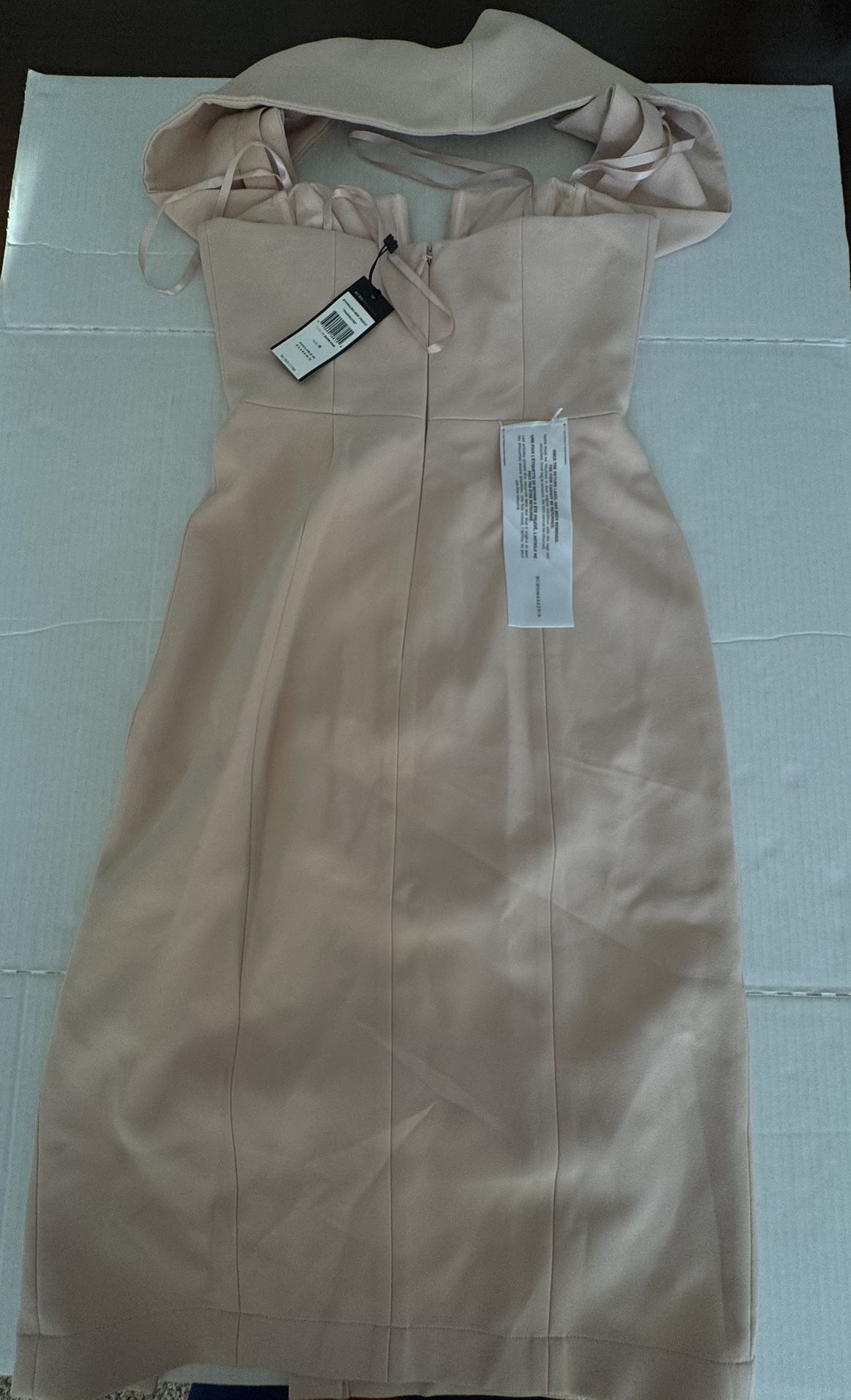 NWT BCBG Max Azria Marquise Off The Shoulder Strapless Dress Peach