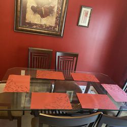 Dining table Of 6