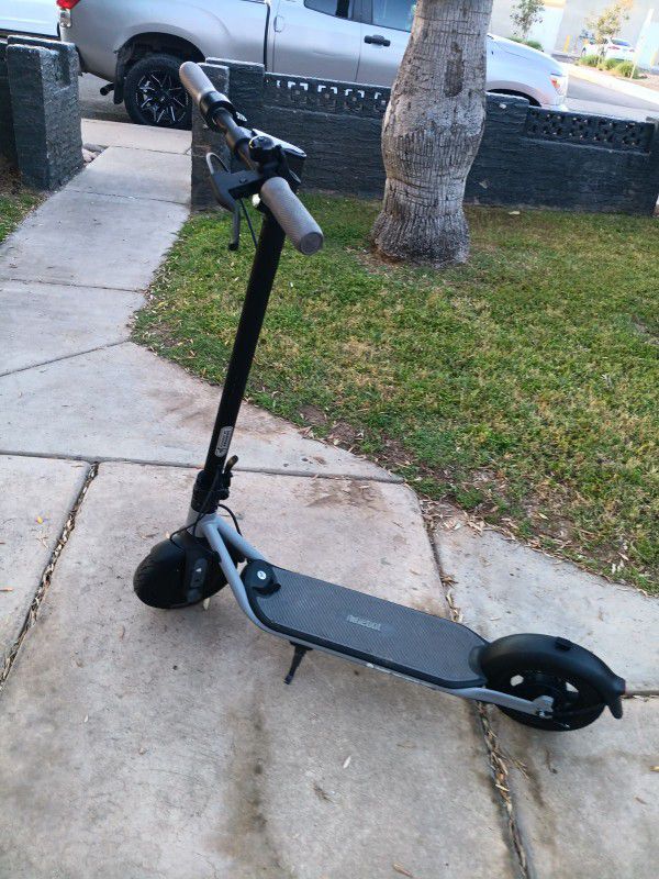 Electric Scooter ( NineBot F25 ) 
